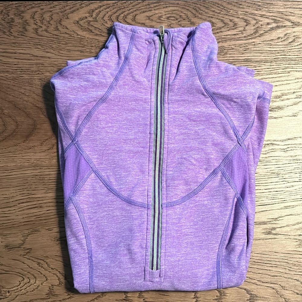 Lululemon half zip pullover, size 4.